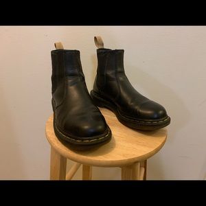 Dr. Martens vegan Chelsea boot